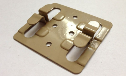 Кляммер рядовой оцинк 70*10 мм (RAL 1015)