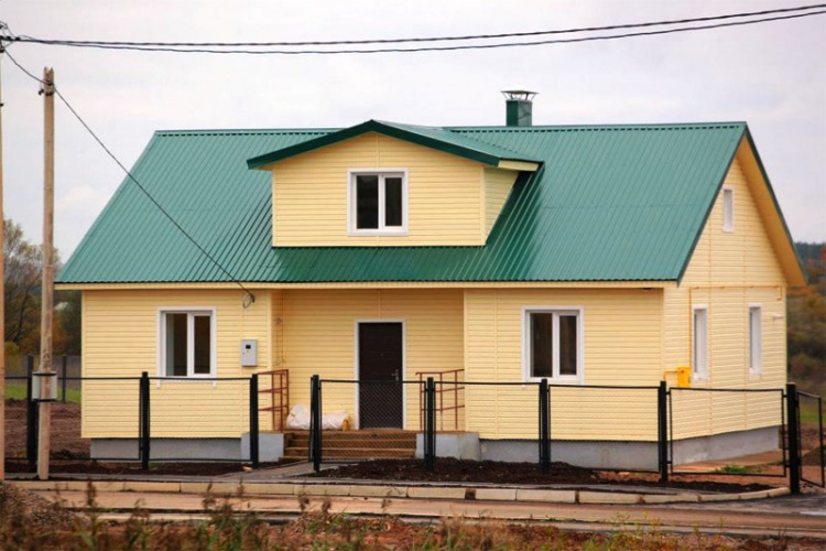 Профнастил Н20-0.4 ПЭ RAL 1014