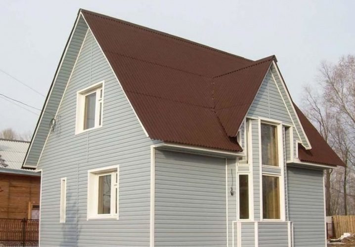 Сайдинг Кор.доска ПЭ-0,45 RAL 7004